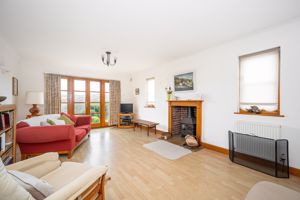 Living Area - click for photo gallery